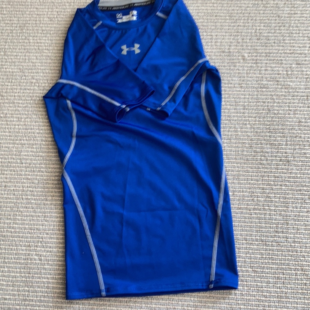 Under armor compression workout shirt.